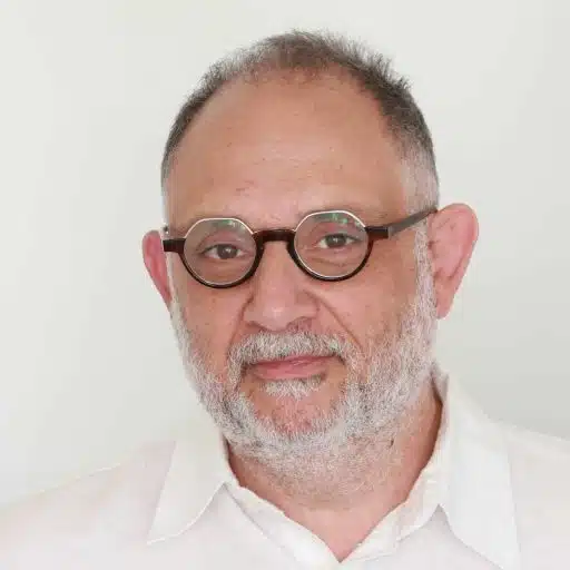 אורי שקד - ליווי אישי ופתרון דילמות בקליניקה בפתח תקווה